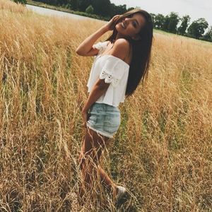 Meet your Posher, Brianna